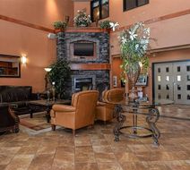 Quality Inn & Suites, Grand Prairie Lobby
