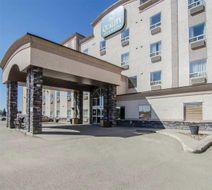 Quality Inn & Suites, Grand Prairie Exterior