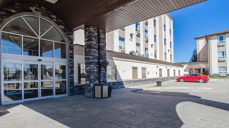 Quality Inn & Suites, Grand Prairie Exterior
