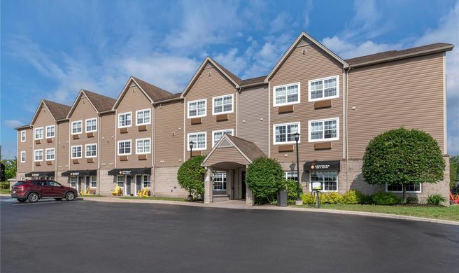 Quality Inn and Suites Quispamsis Exterior
