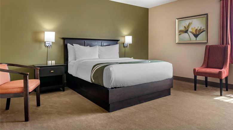 <b>Quality Inn and Suites Quispamsis Room</b>. Images powered by <a href="https://iceportal.shijigroup.com/" title="IcePortal" target="_blank">IcePortal</a>.