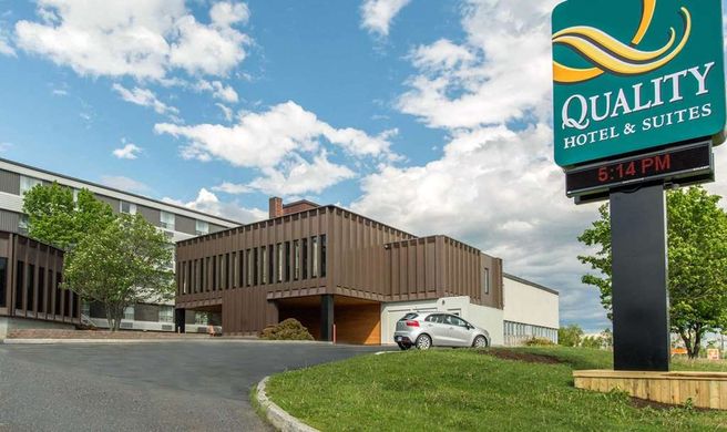 Quality Hotel & Suites Gander Exterior