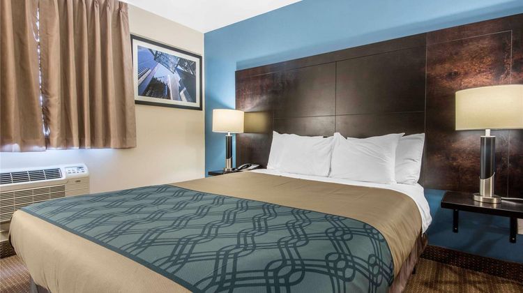Econo Lodge Sudbury Room