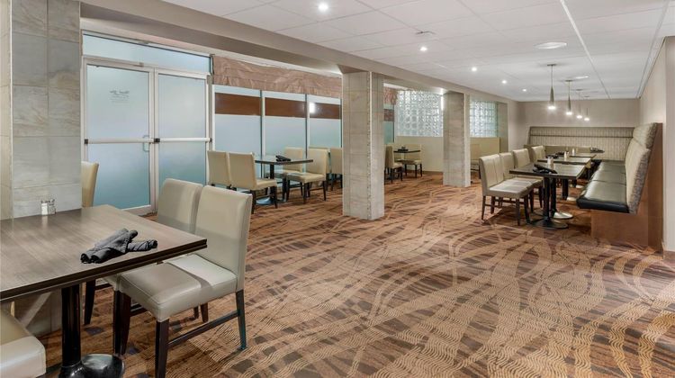 Clarion Hotel and Suites Brandon Restaurant