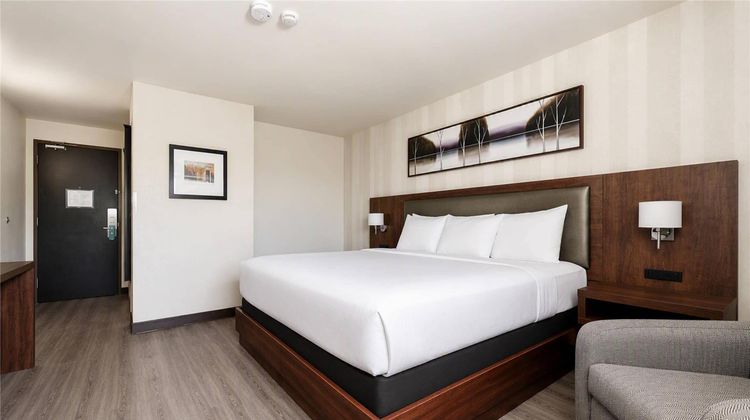 Quality Inn & Conference Centre Room