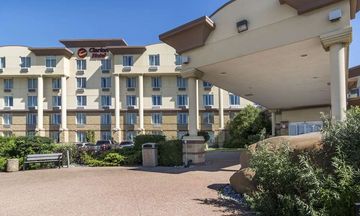 Clarion Hotel & Conference Ctr