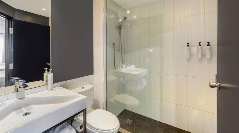 <b>Hotel Quartier, an Ascend Hotel Room</b>. Images powered by <a href="https://iceportal.shijigroup.com/" title="IcePortal" target="_blank">IcePortal</a>.