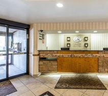 Comfort Suites Summit County Lobby