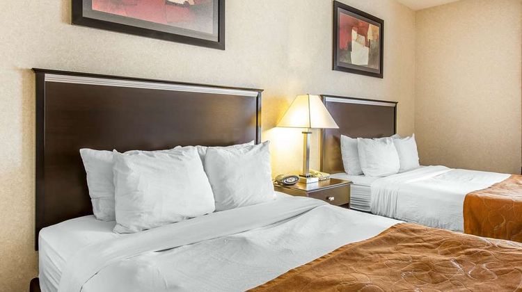 Comfort Suites Summit County Suite