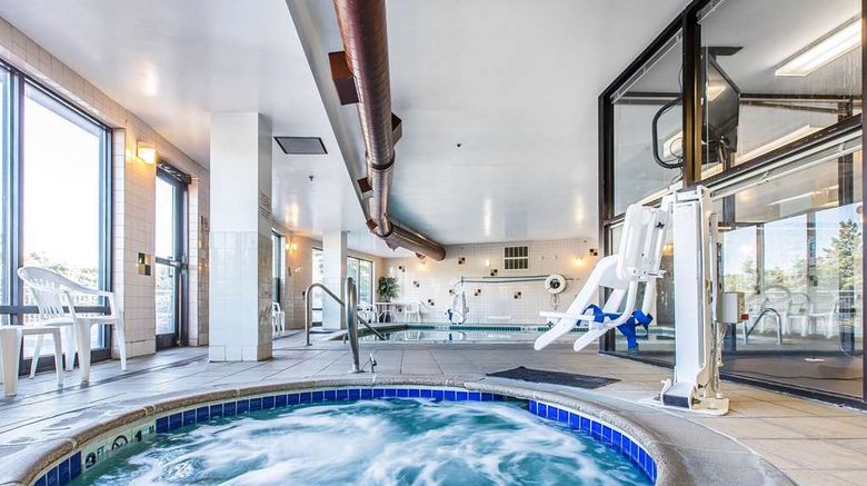 <b>Comfort Suites Summit County Pool</b>. Images powered by <a href="https://iceportal.shijigroup.com/" title="IcePortal" target="_blank">IcePortal</a>.