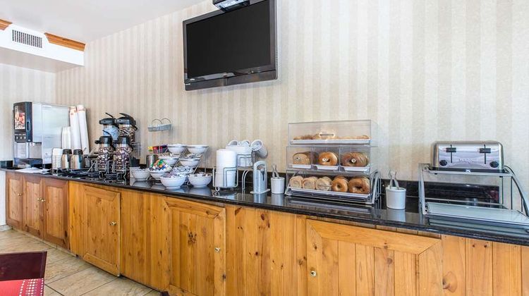 Comfort Suites Summit County Restaurant