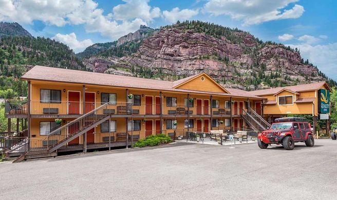 Quality Inn Exterior