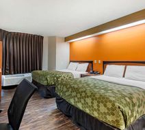 Econo Lodge North Academy Room