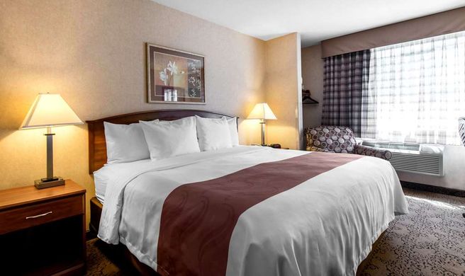 Quality Inn Burlington Exterior