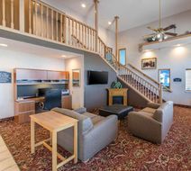 Quality Inn Burlington Lobby