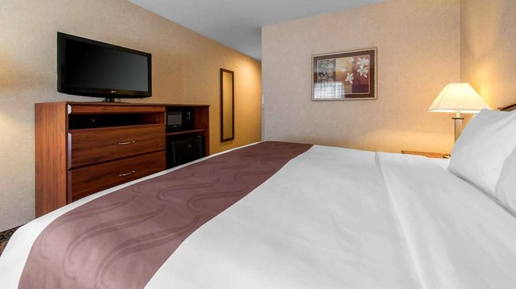 Quality Inn Burlington Room