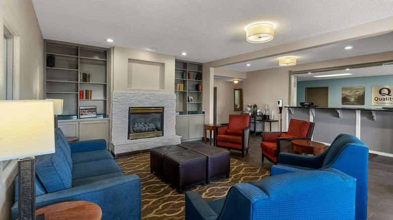 <b>Quality Inn Brighton Lobby</b>. Images powered by <a href="https://iceportal.shijigroup.com/" title="IcePortal" target="_blank">IcePortal</a>.