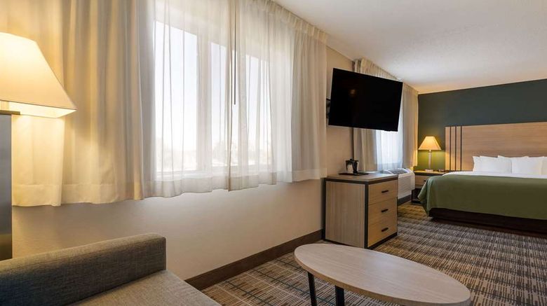 <b>Quality Inn Brighton Suite</b>. Images powered by <a href="https://iceportal.shijigroup.com/" title="IcePortal" target="_blank">IcePortal</a>.