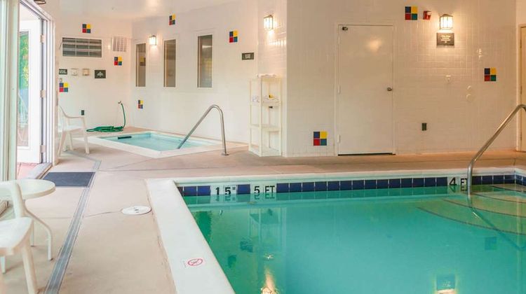 Comfort Inn North Pool
