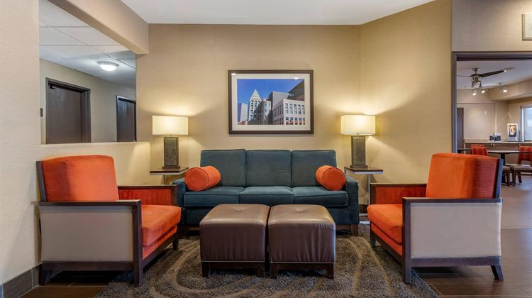 Comfort Suites Highlands Ranch Lobby