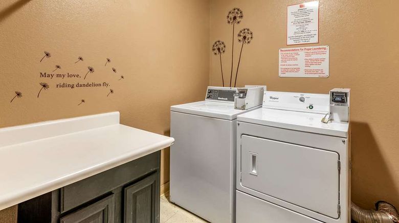 <b>Econo Lodge Pueblo North Other</b>. Images powered by <a href="https://iceportal.shijigroup.com/" title="IcePortal" target="_blank">IcePortal</a>.