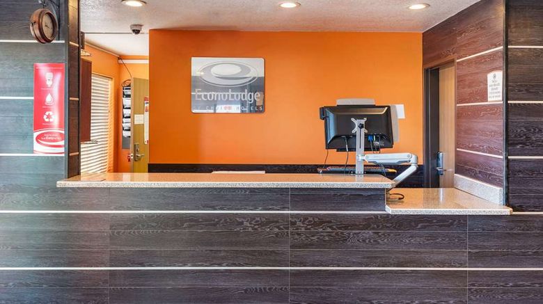 <b>Econo Lodge Pueblo North Lobby</b>. Images powered by <a href="https://iceportal.shijigroup.com/" title="IcePortal" target="_blank">IcePortal</a>.