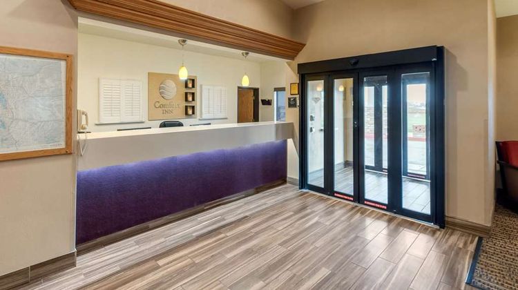 Comfort Inn Limon Lobby