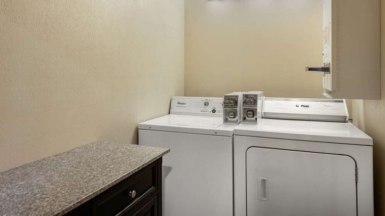 <b>Comfort Inn Limon Other</b>. Images powered by <a href="https://iceportal.shijigroup.com/" title="IcePortal" target="_blank">IcePortal</a>.