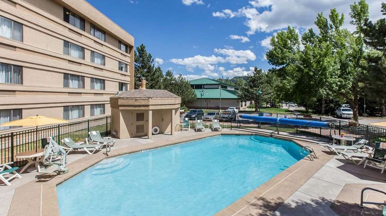 <b>Comfort Inn Pool</b>. Images powered by <a href="https://iceportal.shijigroup.com/" title="IcePortal" target="_blank">IcePortal</a>.