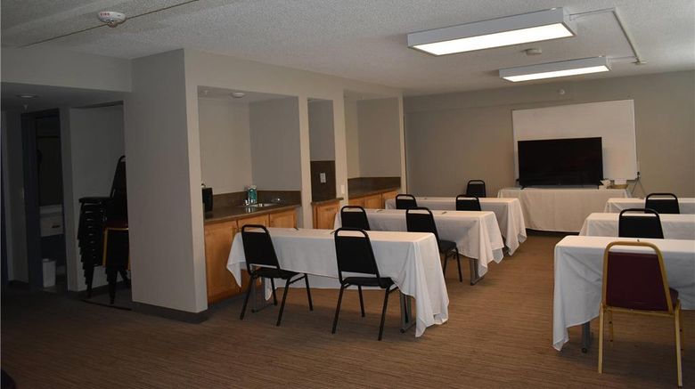 <b>Quality Inn & Suites Garden of the Gods Meeting</b>. Images powered by <a href="https://iceportal.shijigroup.com/" title="IcePortal" target="_blank">IcePortal</a>.