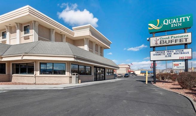 Quality Inn Exterior