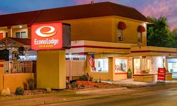Econo Lodge Inn and Suites Durango