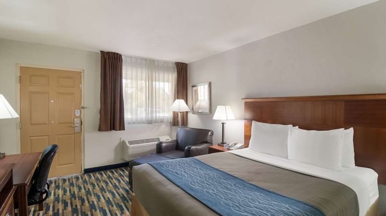 <b>Rodeway Inn Room</b>. Images powered by <a href="https://iceportal.shijigroup.com/" title="IcePortal" target="_blank">IcePortal</a>.