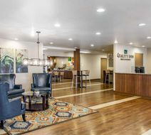 Quality Inn Denver-Boulder Turnpike Lobby