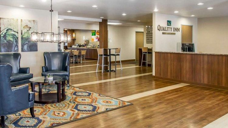 Quality Inn Denver-Boulder Turnpike Lobby