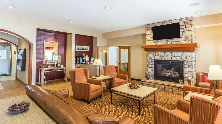 Quality Inn & Suites Loveland Lobby