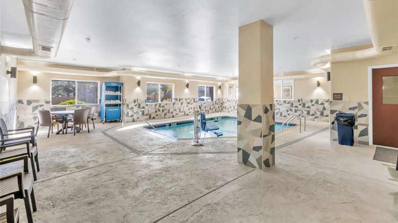 <b>Comfort Suites Lakewood Pool</b>. Images powered by <a href="https://iceportal.shijigroup.com/" title="IcePortal" target="_blank">IcePortal</a>.