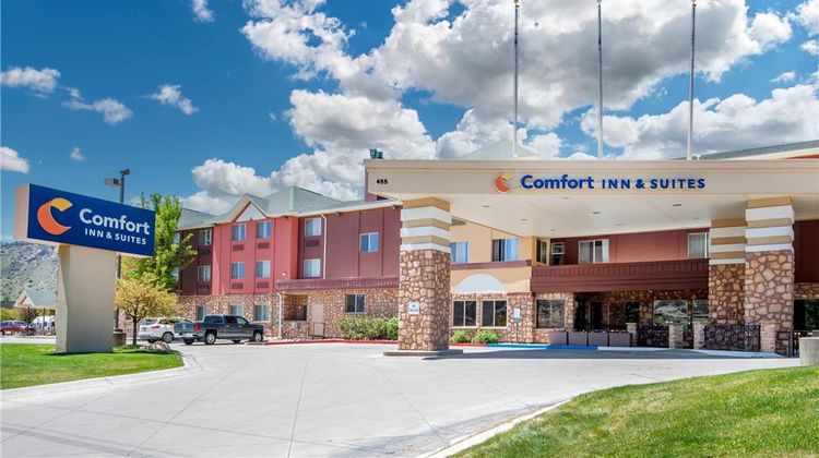 Comfort Inn & Suites Exterior