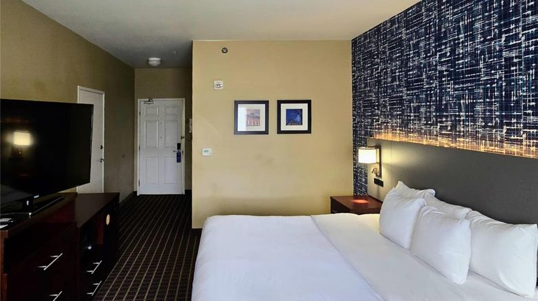 <b>Comfort Inn Fort Collins North Room</b>. Images powered by <a href="https://iceportal.shijigroup.com/" title="IcePortal" target="_blank">IcePortal</a>.