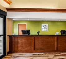 Quality Inn & Suites Vail Valley Lobby