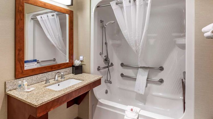 Comfort Inn & Suites Room