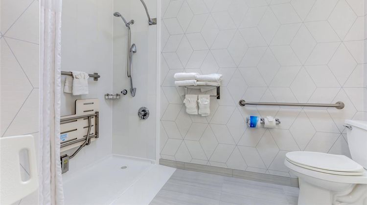 Comfort Suites at Evergreen Parkway Room