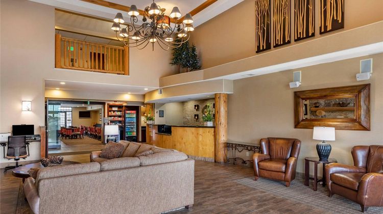 Comfort Suites at Evergreen Parkway Lobby
