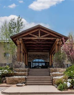Comfort Suites at Evergreen Parkway