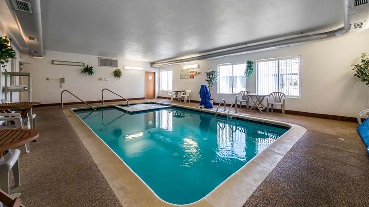 Econo Lodge Colorado Springs near Airport Pool