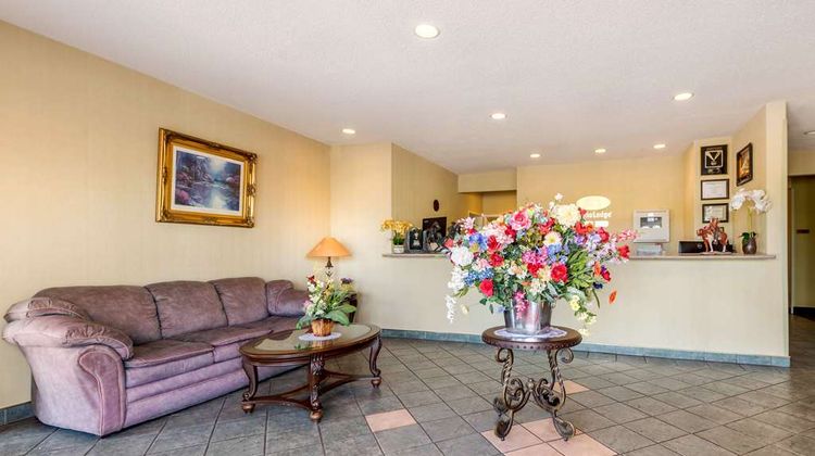Econo Lodge Colorado Springs near Airport Lobby