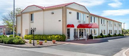 Econo Lodge Colorado Springs near Airport Exterior