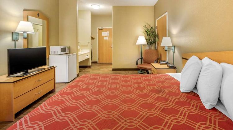 Econo Lodge Colorado Springs near Airport Room