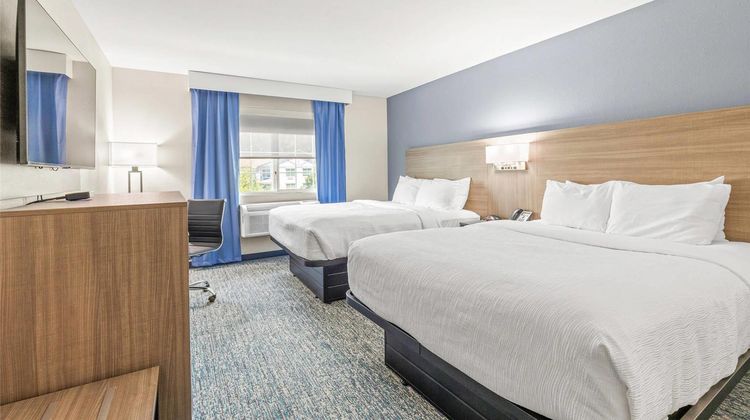 Quality Inn & Suites ON THE RIVER Suite