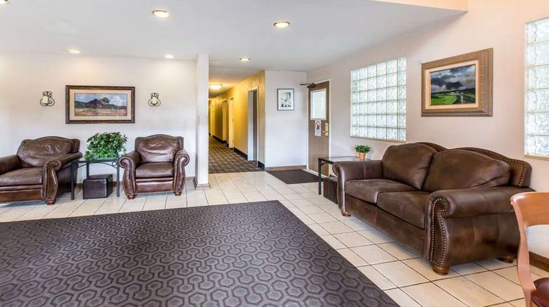 <b>Quality Inn & Suites Summit County Lobby</b>. Images powered by <a href="https://iceportal.shijigroup.com/" title="IcePortal" target="_blank">IcePortal</a>.